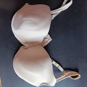 BREEZIES WOMEN'S TAN  40DD UNDERWIRE BRA